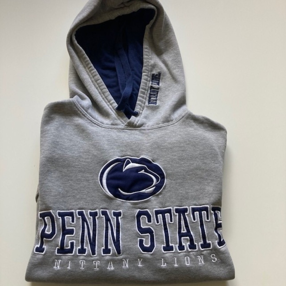 Penn State Nittany Lions Grey Hoodie Large 23 x 24 light grey